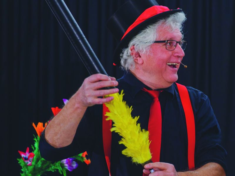Heinz der Zauberer auf der Bühne